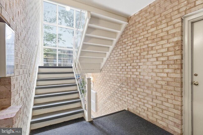 Building Photo - 2908 Kings Chapel Rd