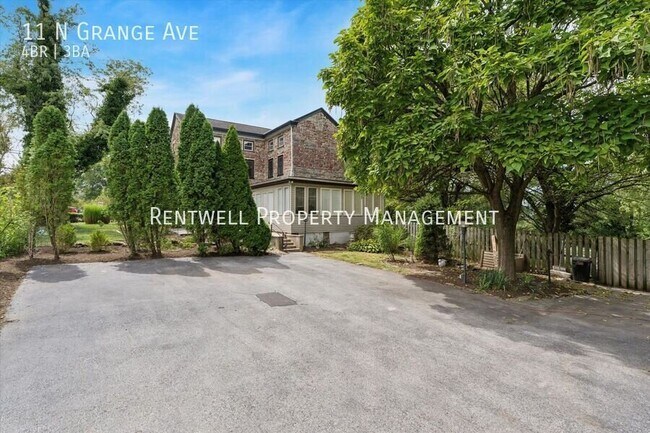 Building Photo - 11 N Grange Ave