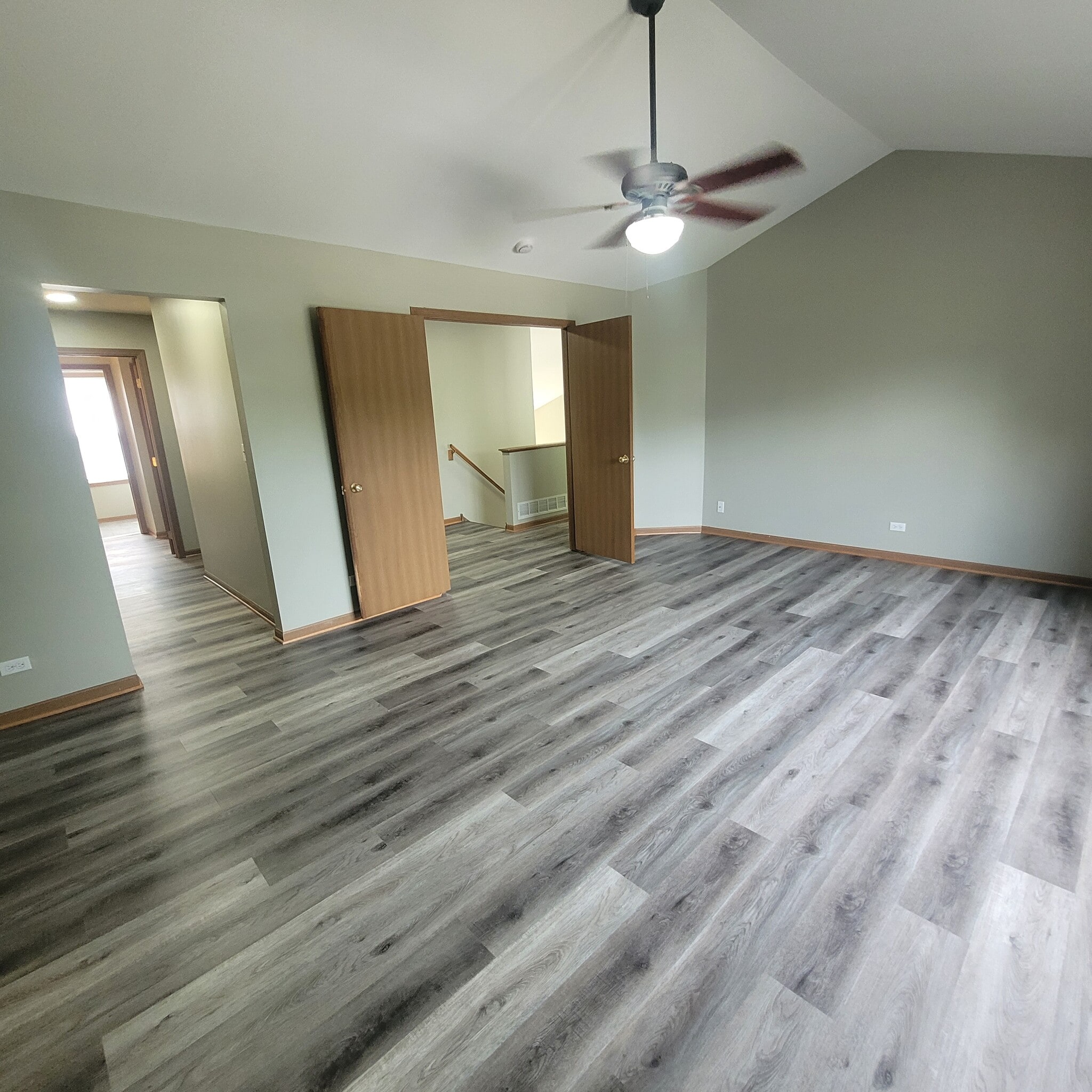 Building Photo - 156 Castlewood Ct