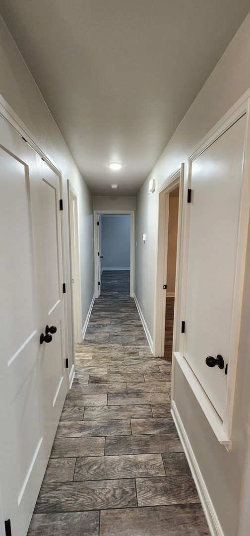 Building Photo - 5600 Settlers Ct