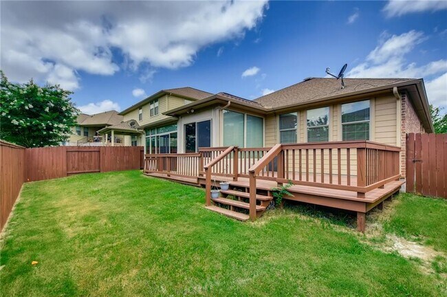 Building Photo - 2136 Granite Hill Dr