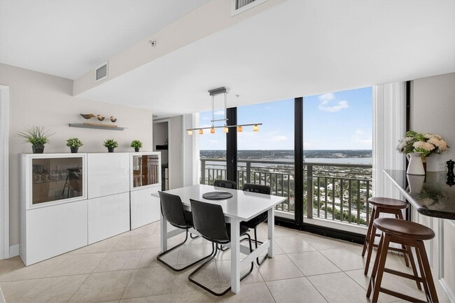 Building Photo - 3000 N Ocean Dr