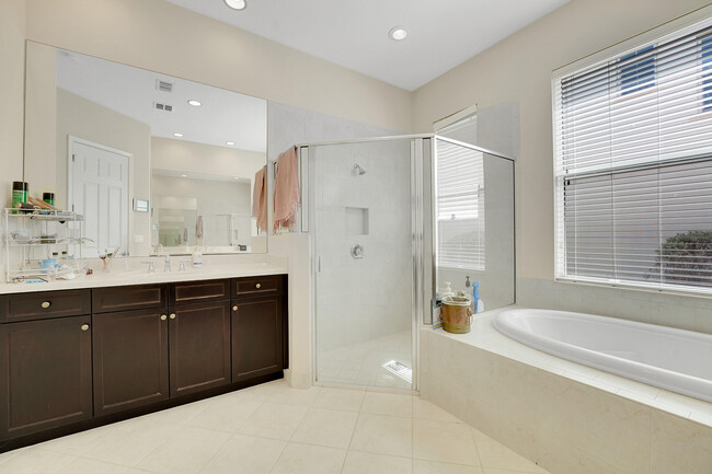 Building Photo - 9485 McAneeny Ct