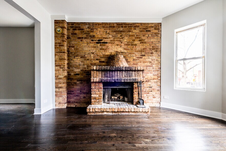 Building Photo - 1435 N Washtenaw Ave