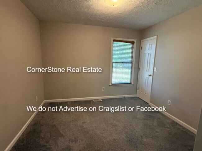 Building Photo - 1267 Exeter Ln