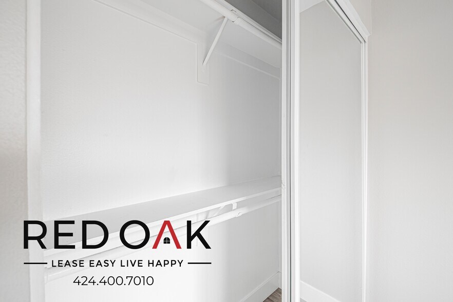 Building Photo - 6700 Franklin Pl