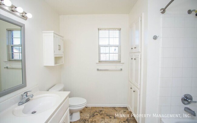 Building Photo - 6704 9th St