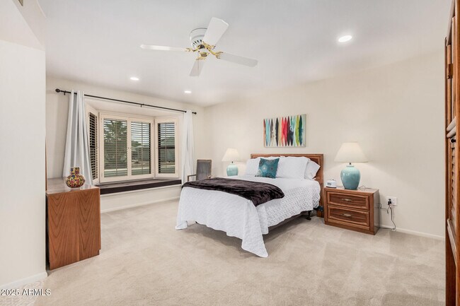 Building Photo - 12930 W Seville Dr