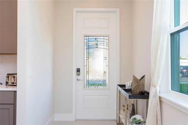 Building Photo - 772 Driving Range Ct