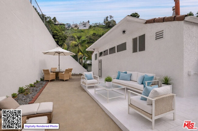 Building Photo - 1713 Queens Ct