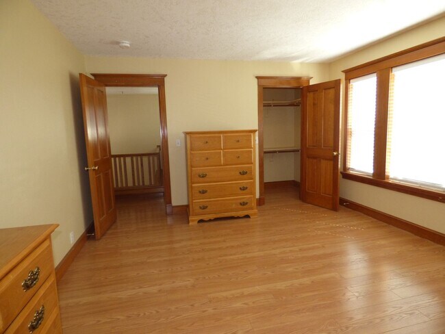 Building Photo - 4465 Countryside Ct NE