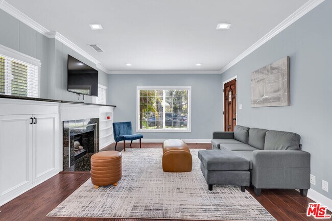 Building Photo - 1906 Veteran Ave