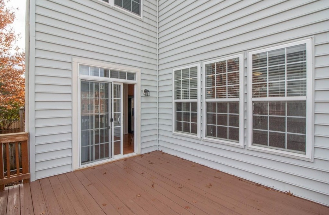 Building Photo - 12681 Heron Ridge Dr