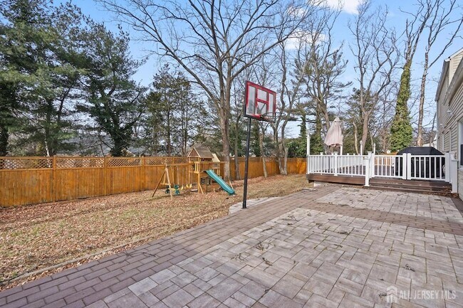 Building Photo - 95 Westons Mill Rd