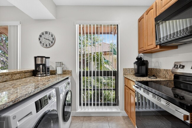 Building Photo - 368 Brackenwood Cir