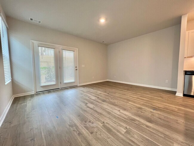 Building Photo - New 3 Bedroom, 2.5 Bathroom Townhouse w/ C...