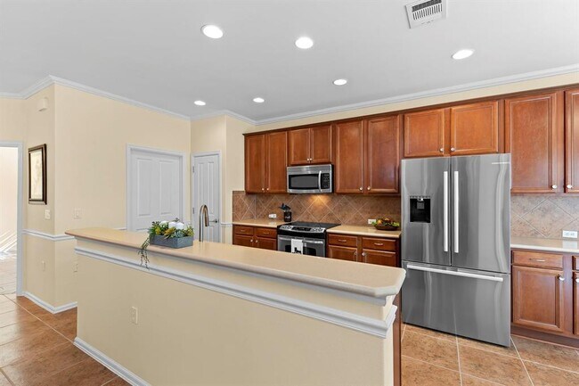 Building Photo - 128 Prairie Creek Trail
