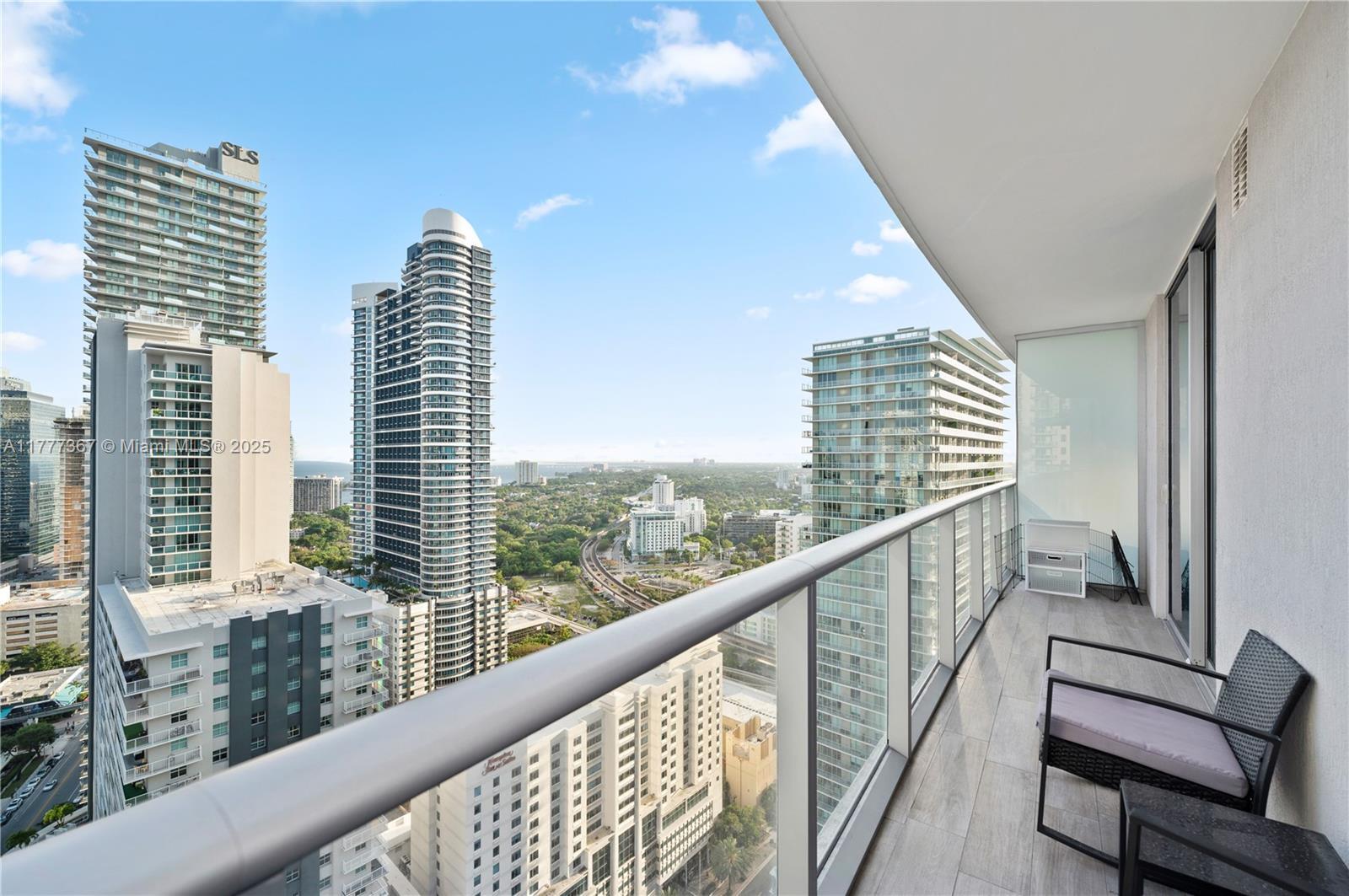 Building Photo - 1100 S Miami Ave