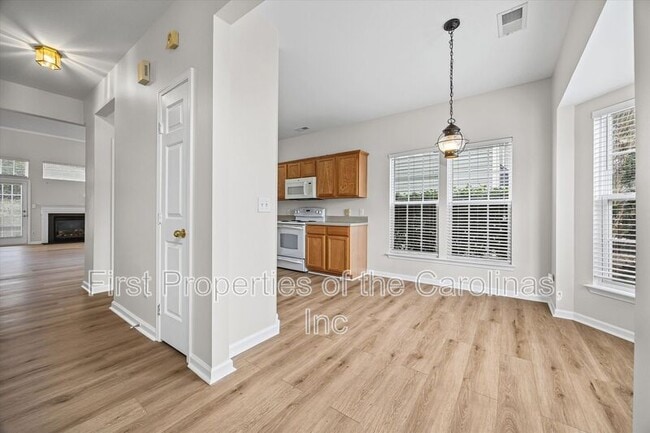 Building Photo - 616 Bayou Cir