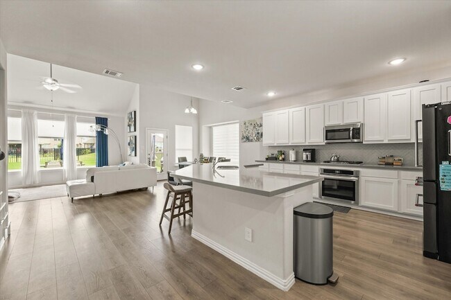 Building Photo - 3217 Flowering Peach Dr.