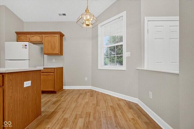 Building Photo - 5935 Monticello Square Ln