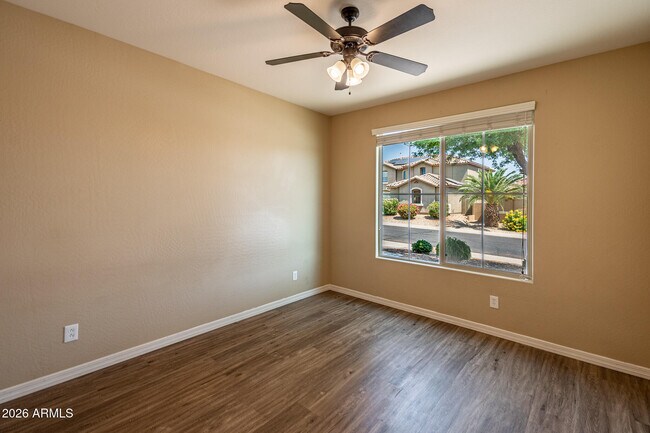Building Photo - 18445 W Saguaro Ln