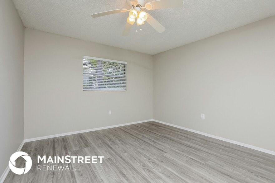 Building Photo - 818 Wedgewood Dr