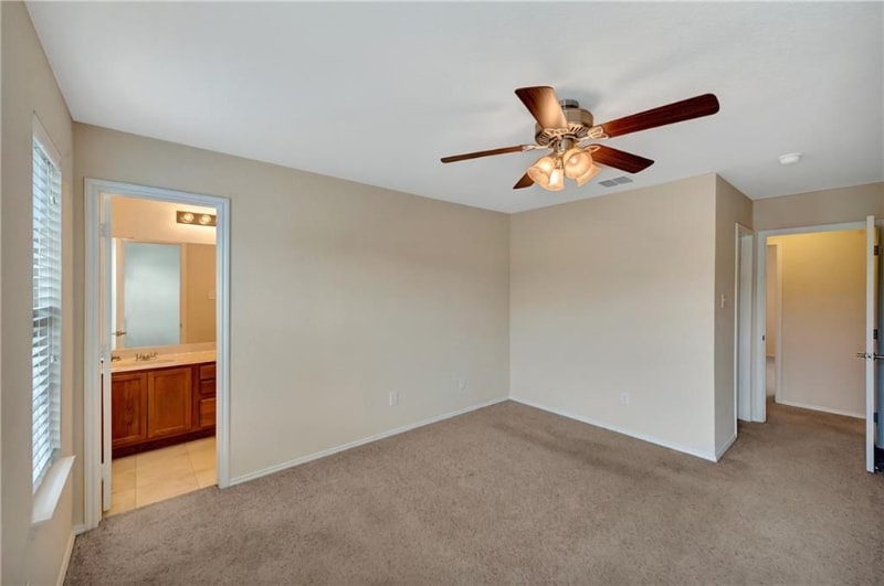 Building Photo - 10731 Deauville Dr