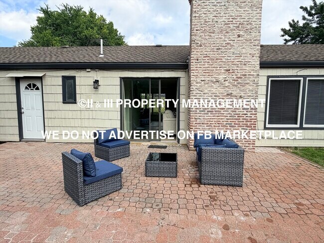 Building Photo - 9730 State Line Rd