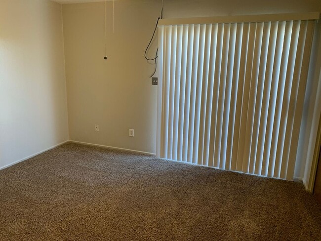 Building Photo - Wonderful 3 bedroom 2 bath home!