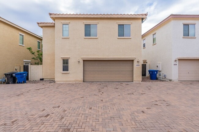 Building Photo - 3 bedroom home in Surprise