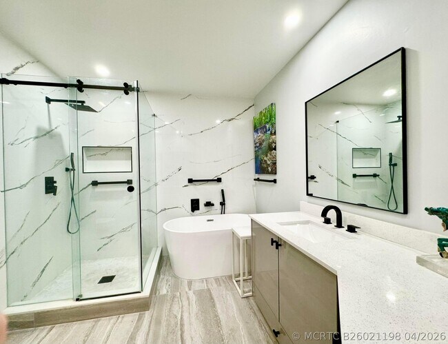Building Photo - 5135 Floria Dr
