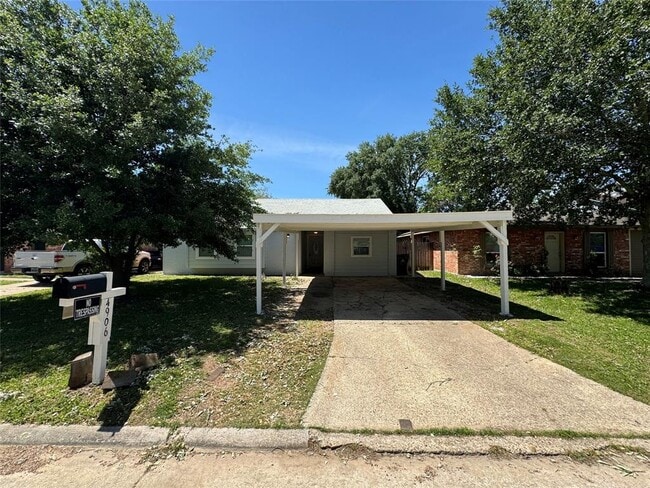 Primary Photo - 4906 Caranchua Reef Dr