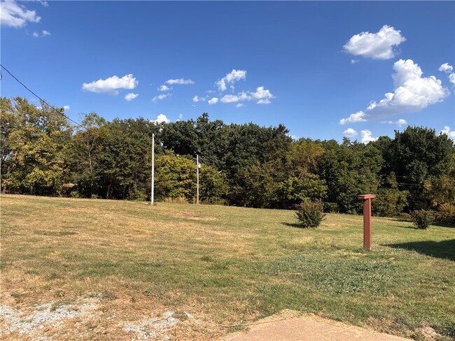 Building Photo - 15262 Shipe Rd