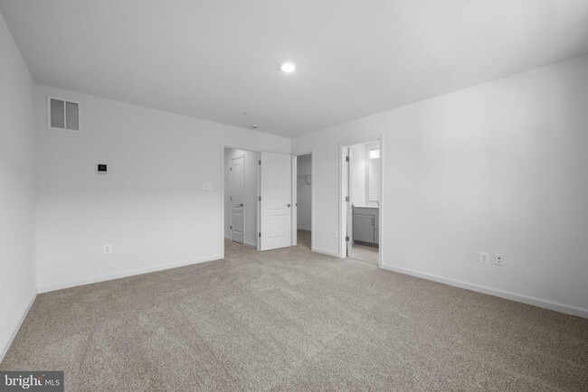 Building Photo - 8263 Longford Rd