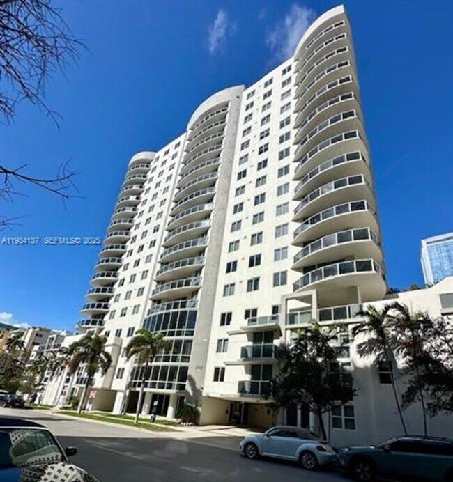 Building Photo - 601 NE 23rd St