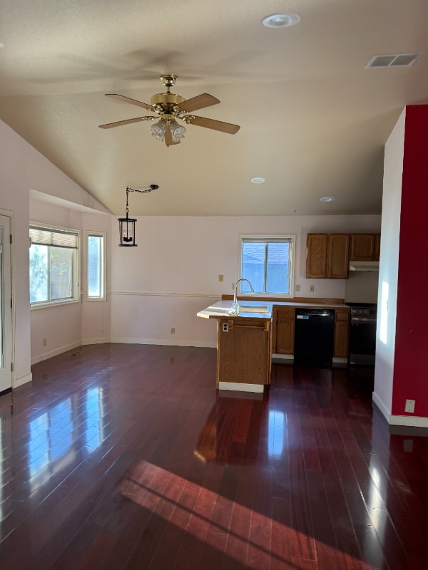 Building Photo - 4860 Kachinas Ave