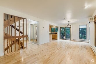 Building Photo - Beautiful 4-Bedroom Home with Mountain Vie...