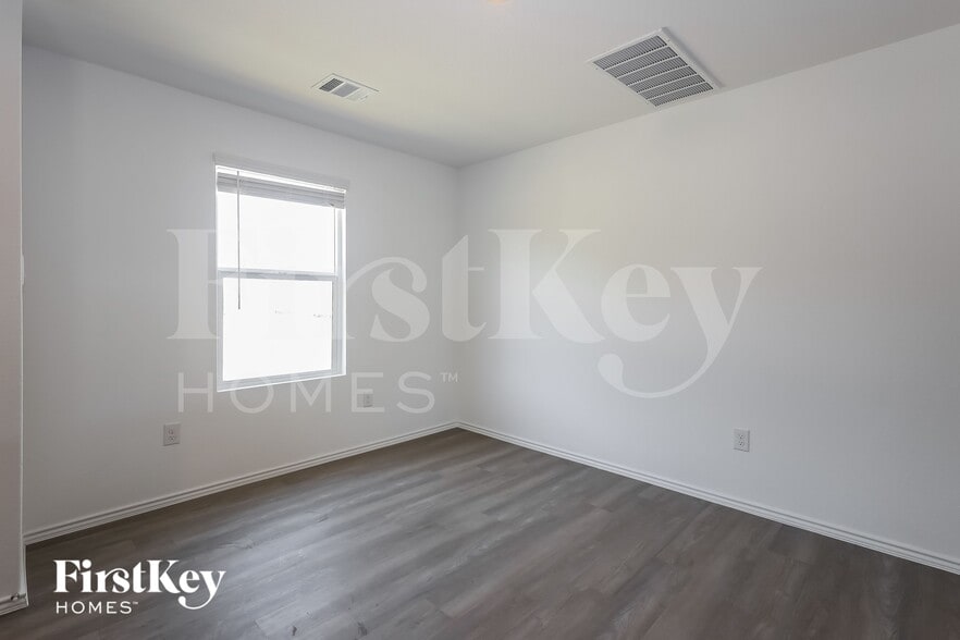 Building Photo - 13726 Haystack Rdg