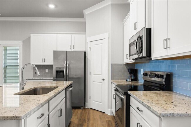 Building Photo - 2093 Firelight Wy