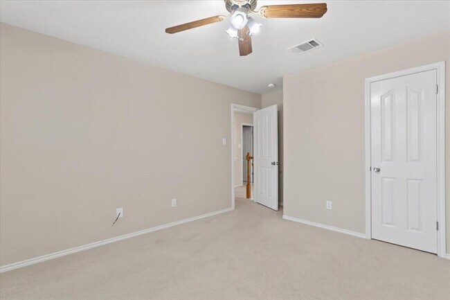 Building Photo - 207 Colby Ln