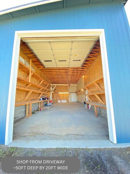 Building Photo - 10711 S Sprague St