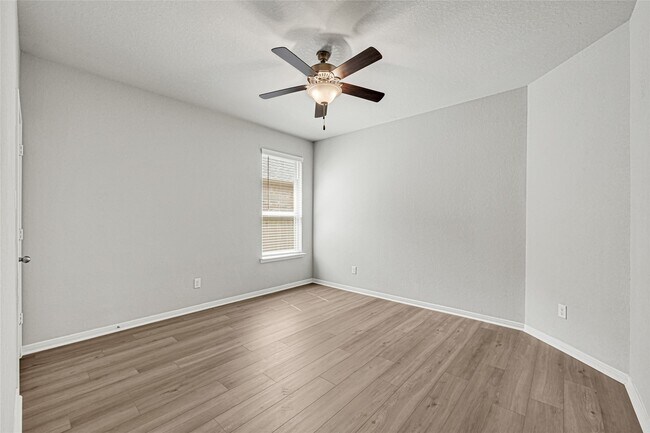 Building Photo - 4619 Grigio Pines Dr
