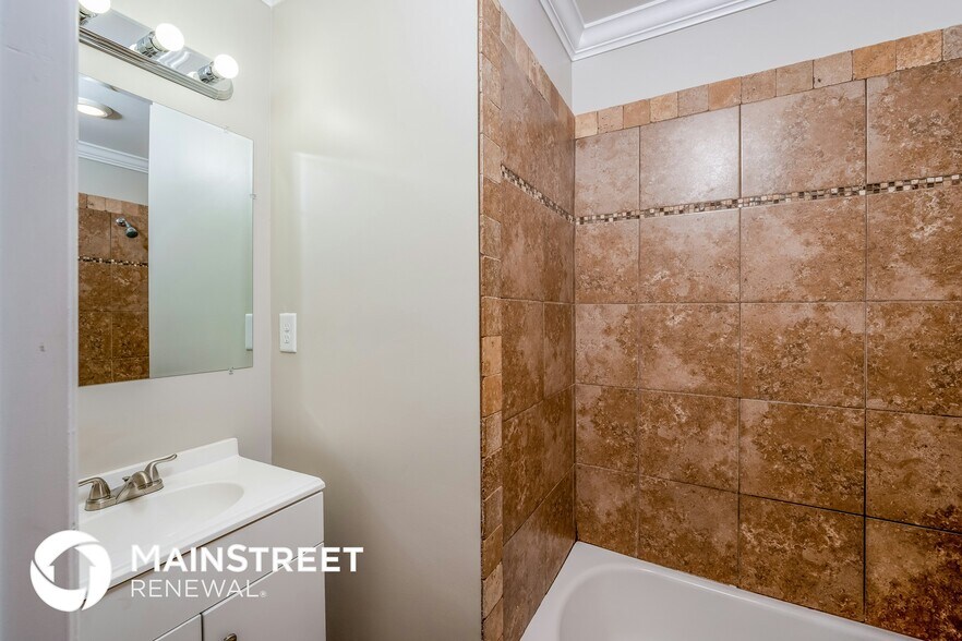 Building Photo - 1360 Orlando Cir NE