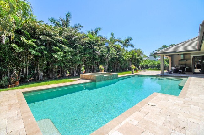 Building Photo - ** THE MOORINGS ** SINGLE FAMILY HOME 3 PL...