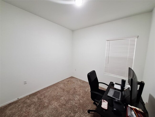 Building Photo - 14309 Sandrock Bnd