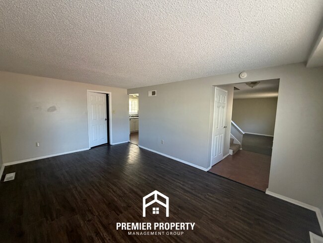 Building Photo - 7057 Catalpa Hill Cove