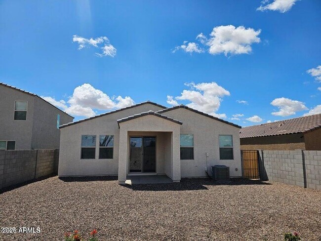 Building Photo - 1442 W Pima Ave