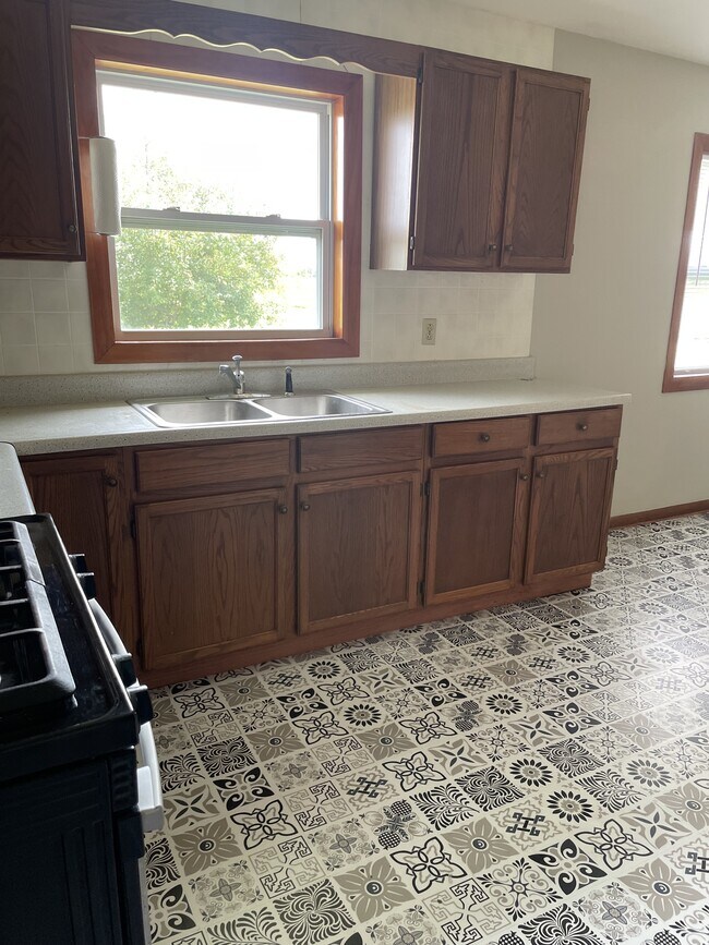 Building Photo - 14816 MO-124