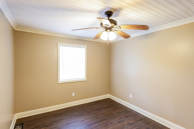 Building Photo - Cute Home in Pearl